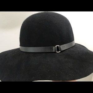 Black felt hat